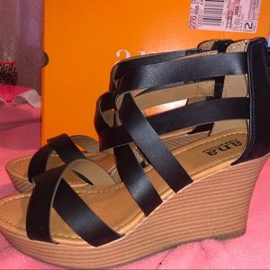 A.n.a Wedges in Black